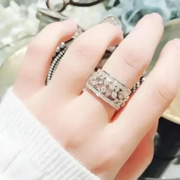 00121 T&Co Dinner Ring