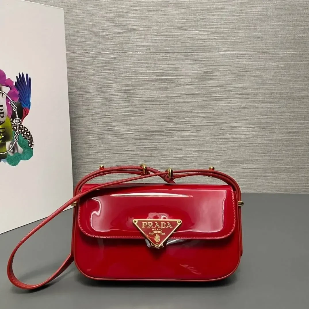 00155 Prada crossbody 10-7-2026