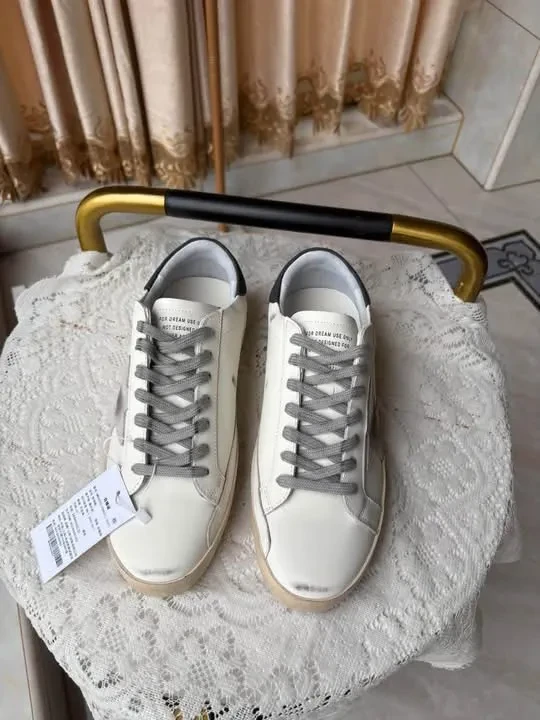 00109 Golden Goose Tennis Shoes 10-3-2026