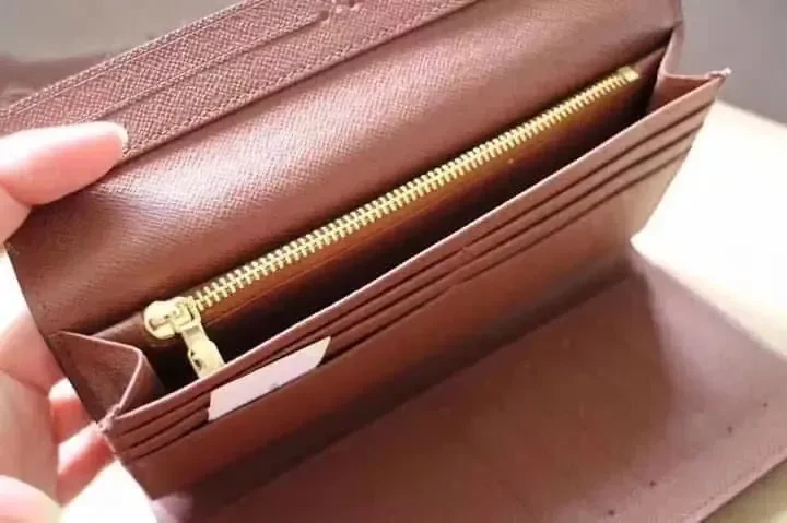00102 LV Trifold Wallet 10-3-2026