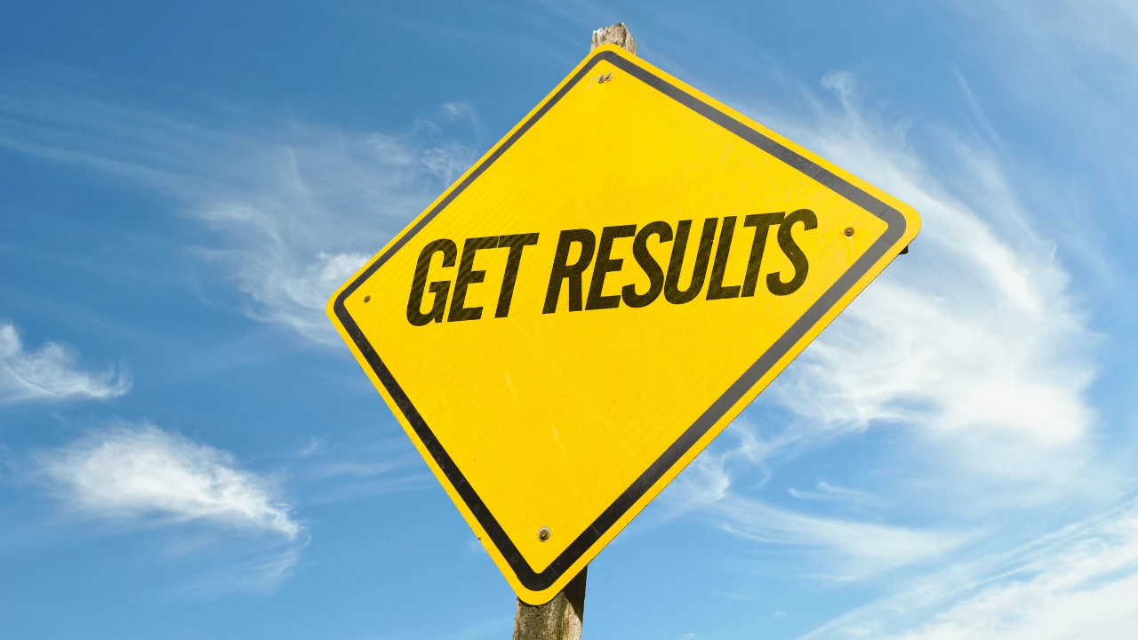 🙋 What is the Pivot Point Coaching Program & Why it will work for you? lesson poster