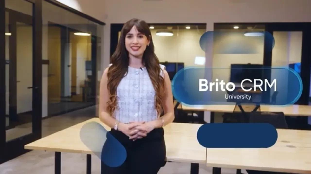 Introducción a BritoCRM University lesson poster