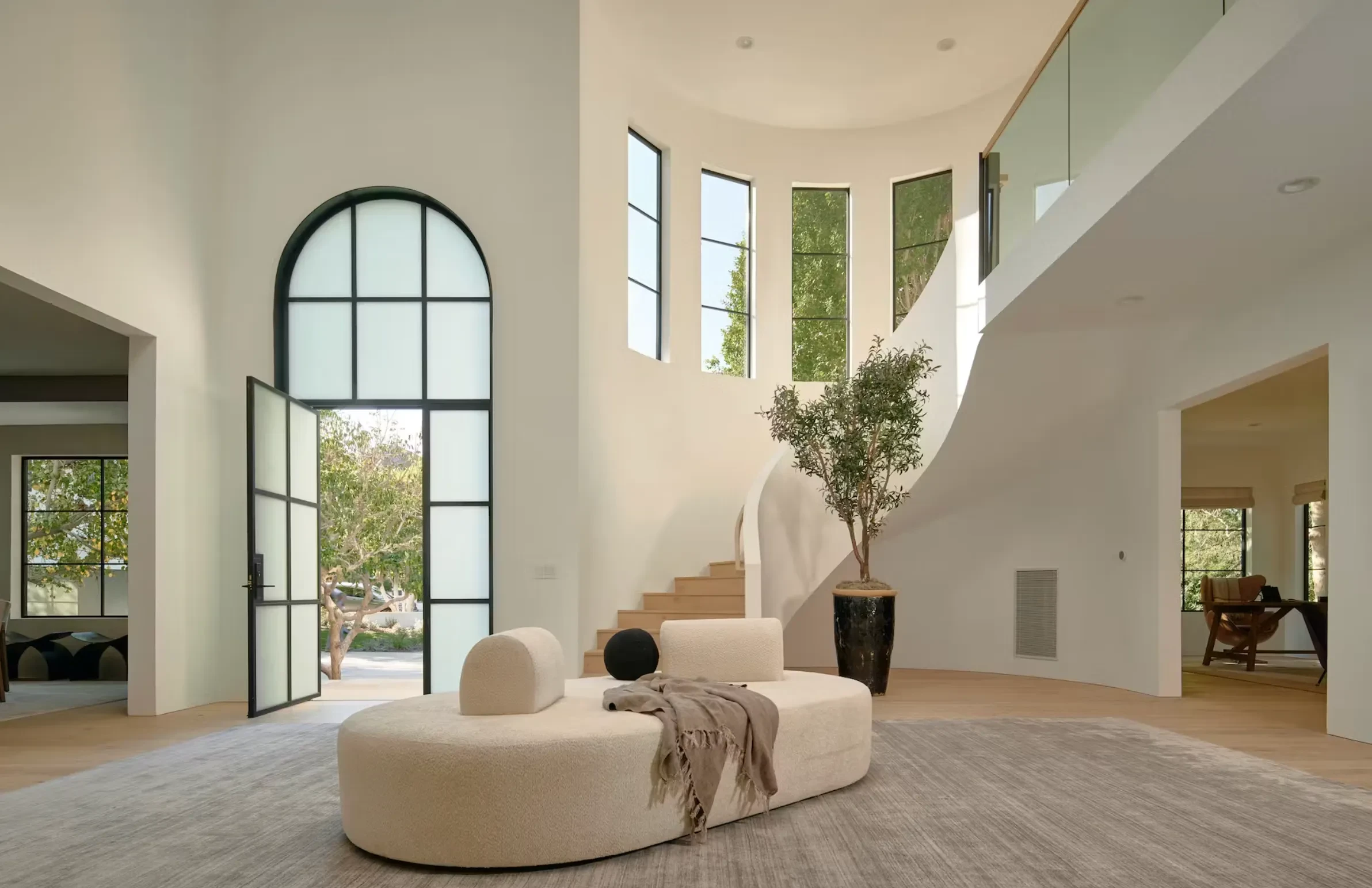 Lesson 1: Voices That Shaped Home Staging lesson poster